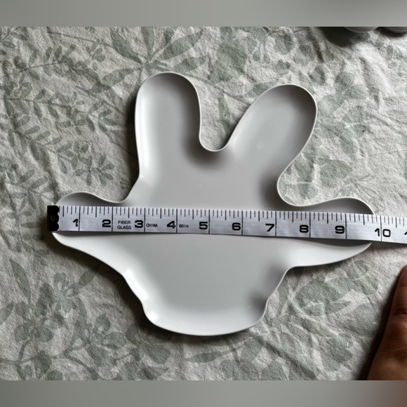 Zak! Designs set of 4 Micky Mouse Glove plates - Picture 4 of 5